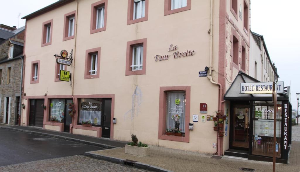 Logis Hotel Et Restaurant La Tour Brette Pontorson Eksteriør bilde